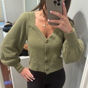 Theo & Spence green cardigan!